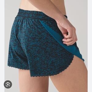 Lululemon Hit It Short 3.5" Inseam Sz 4